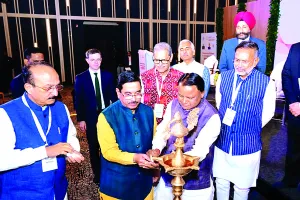 ग्लोबल एनर्जी लीडर्स समिट : हीरालाल नागर ने रखा प्रदेश के एनर्जी सेक्टर के विकास का रोडमैप, कहा- नवीकरणीय एवं सौर ऊर्जा की उपलब्धि है मिसाल