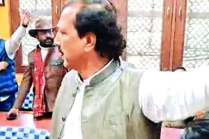 राजेन्द्र गुढ़ा अचानक पहुंचे राजपूत सभा भवन : ताला मिला तो सीढ़ियों के सहारे उतरे हॉस्टल में, सभा के अध्यक्ष को सुनाई खरीखोटी 