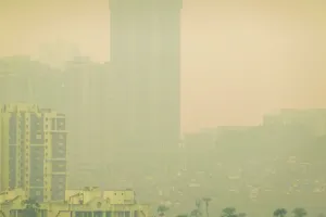 मुंबई का एक्यूआई खराब श्रेणी में बरकरार : लोगों की सेहत को खतरा, कमजोर समूह से सावधानी रखने का आग्रह