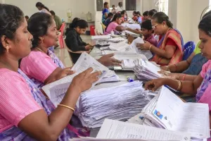 बंगाल एसआईआर: गड़बड़ी वाले वोटर्स की सत्यापन प्रक्रिया शुरू, मतदाताओं को सुनवाई नोटिस जारी