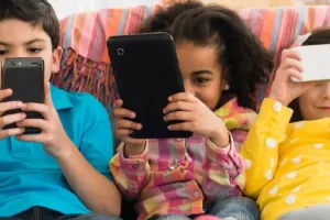 स्पेन सरकार का बड़ा फैसला, 16 साल से कम उम्र के बच्चों का सोशल मीडिया अकाउंट होगा ब्लॉक