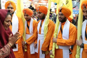 पंजाब दौरे पर दिल्ली कैबिनेट: सीएम रेखा गुप्ता ने स्वर्ण मंदिर में धोए जूठे बर्तन, श्री हरमंदिर साहिब में टेका माथा