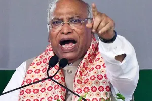 कांग्रेस अध्यक्ष मल्लिकार्जुन खड़गे का आरोप, हेराल्ड मामले में साजिश के तहत दर्ज की नई प्राथमिकी 