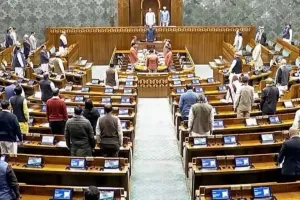 कांग्रेस की रैली में अभद्र नारों पर राज्यसभा में हंगामा, सत्ता पक्ष ने की सोनिया-राहुल से माफी की मांग