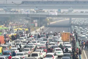 सुप्रीम कोर्ट का बड़ा फैसला, दिल्ली में अब केवल बीएस-4 और उससे ऊपर के मानक वाले वाहन ही चल सकेंगे