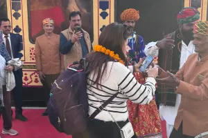 पैलेस ऑन व्हील्स पर 9वां टूर आज पहुंचा जयपुर : पर्यटकों का तिलक लगाकर एवं माला पहनाकर स्वागत, छह देशों से आए मेहमान