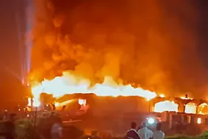 झुलसती संवेदनाएं और नाकाम होती व्यवस्था