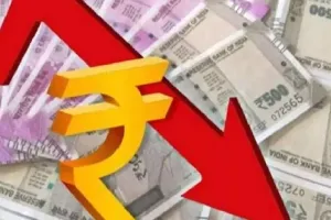 रुपये में लगातार दूसरे दिन भी गिरावट, 90.43 प्रति डॉलर के नये निचले स्तर पर पहुंचा