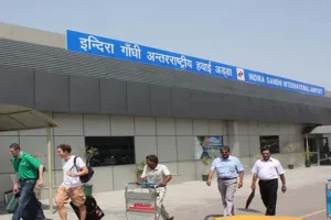 दिल्ली हवाई अड्डे पर 60 से अधिक उड़ानें रद्द : एयरपोर्ट ने बताया- उड़ानों के परिचालन में हो रहा सुधार