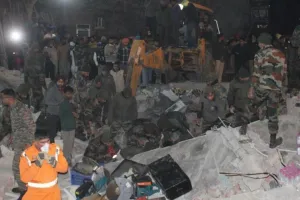 मोरक्को में दर्दनाक हादसा : दो रिहायशी इमारतें ढहीं, 19 लोगों की मौत, रातभर चला रेस्क्यू ऑपरेशन