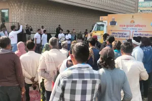 नुक्कड़ नाटक से गूंजा सड़क सुरक्षा का संदेश, नियमों से जुड़ा जन-जागरूकता अभियान