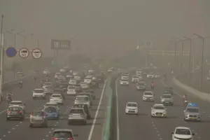 दिल्ली में प्रदूषण की गंभीर स्थिति बेहद खतरनाक : 460 पर पहुंचा एक्यूआई, तोड़फोड़ की गतिविधियों पर रोक