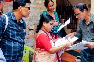 पश्चिम बंगाल में SIR सुनवाई से पहले चुनाव आयोग का कड़ा रूख, निवास प्रमाणपत्रों पर विशेष ध्यान देने का आदेश