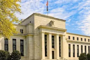 अमेरिकी फेडरल रिजर्व ने की ब्याज दर में कटौती, अब 3.75% के दायरे में आई दरें