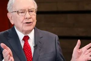 हमेशा चलाया कीपैड फोन, खूब करते हैं दान...,आखिरकार 95 साल की उम्र में दुनिया के सबसे बड़े निवेशक Warren Buffett हुए रिटायर