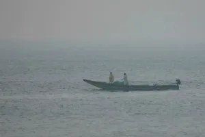 मछुआरों ने अनजाने में पार की अंतरराष्ट्रीय समुद्री सीमा : भारत और बंगलादेश ने 151 मछुआरों को भेजा वापस, जलक्षेत्र में भटकने के बाद किया था गिरफ्तार