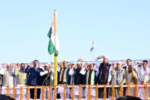 गणतंत्र दिवस पर पीसीसी में ध्वजारोहण, डोटासरा-जूली ने साधा भाजपा पर निशाना