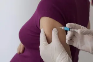 प्रसूताओं की आयरन इंजेक्शन से रूकेंगी मौतें : गर्भवतियों को एनीमिया पर एक डोज में ही ठीक करेगा, 3 हजार रुपए का इंजेक्शन लगेगा मुफ्त 