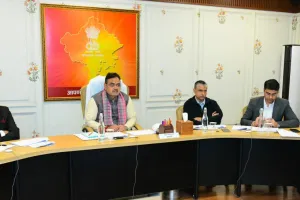 मुख्यमंत्री ने वीसी के माध्यम से की राज उन्नति की समीक्षा बैठक, कहा- सरकार की प्राथमिकता है कि विकास योजनाओं का लाभ अंतिम व्यक्ति तक पहुंचे