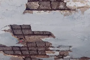 बड़ा हादसा टला: भरतपुर के डीग पंचायत समिति भवन में छत से मलबा गिरा, कर्मचारी बाल बाल बचे,