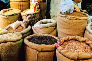 चावल-दालों में साप्ताहिक तेजी: गेहूं, चीनी नरम, खाद्य तेलों में घटबढ़