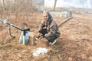 प्रदेश में कड़ाके की ठंड का दौर जारी : खेतों और गाड़ियों की छतों पर जमी बर्फ, जयपुर में सर्दी से एक की मौत