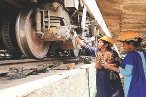 यात्री सुरक्षा पर दिया जोर, पूर्वोत्तर सीमांत रेलवे में आधुनिक तकनीक से किया जा रहा कोचों का मजबूत रख-रखाव