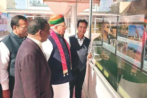 हेरिटेज वॉक के साथ बीकानेर में अंतरराष्ट्रीय ऊंट उत्सव का रंगारंग आगाज : विदेशी पावणों ने चखा बाजरे का खीचड़ा, राबड़ी, चूरमा, बाजरे की रोटी का स्वाद