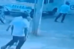 हैदराबाद में भीषण गोलीबारी, छह लाख लूटे, लुटेरे फरार, पुलिस जांच शुरू