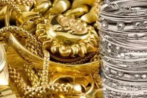 चांदी तीन लाख और शुद्ध सोना डेढ़ लाख रुपए पार : चांदी 12,000 रुपए और शुद्ध सोना 2250 रुपए महंगा, जानें क्या है भाव  