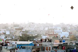 छतों से फिजा तक : आज गूंजेगा वो काटा-वो मारा का शोर, पतंगबाजी की रहेगी धूमधाम 