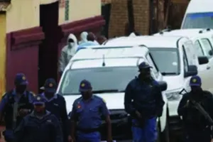 दक्षिण अफ्रीका में जबरन वसूली को लेकर फायरिंग : 7 लोगों की मौत, संदिग्ध मौके से फरार