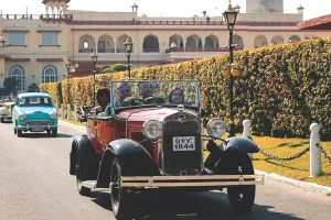 जयपुर की सड़कों पर इठलाती चली विंटेज कारों ने जगाया रोमांच : 27वीं विंटेज और क्लासिक कार एग्जीबिशन एंड ड्राइव में शामिल हुई करीब 100 विंटेज और क्लासिक कारें