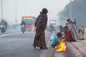 देश की राजधानी के तापमान में थोड़ी बढ़ोत्तरी, गुरुग्राम में भीषण ठंड, न्यूनतम तापमान 1.8 डिग्री