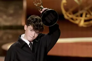 Golden Globes 2026: कौन है ओवेन कूपर? जिन्होनें 16 साल की उम्र में जीता गोल्डन ग्लोब अवार्ड