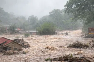 दक्षिणी अफ्रीका में भीषण बाढ़, मोजाम्बिक में 50 हजार से अधिक लोग विस्थापित: संयुक्त राष्ट्र