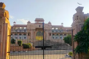 आबकारी सरचार्ज पेटे दो साल में 1380 करोड़ की भारी वसूली, खर्च की पारदर्शिता पर उठे सवाल