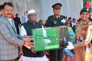 लोकभवन में दिल्ली में गणतंत्र दिवस परेड में भाग लेने वाले एनसीसी कैडेट्स का सम्मान समारोह आयोजित