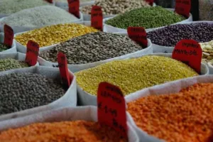 घरेलू थोक जिंस बाजारों में चावल, गेहूं में साप्ताहिक गिरावट: चीनी, खाद्य तेल मजबूत, दालों में घटबढ़