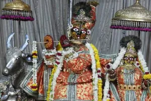 एकादशी पर शहर के मंदिरों में उमड़ी श्रद्धालुओं की भीड़, गोविंद देव जी मंदिर में दर्शन करने‌ उ‌मड़े‌ भक्त 