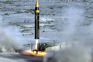 ईरान ने खोर्रमशहर-4 बैलिस्टिक मिसाइल को किया तैनात, अमेरिका को दिया कड़ा संदेश