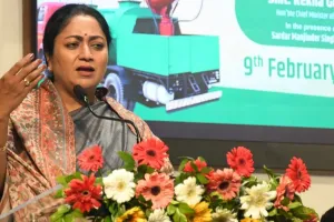 दिल्ली सीएम रेखा गुप्ता ने किया नए वायु गुणवत्ता निगरानी केंद्र और वायु रक्षक वाहनों का शुभारंभ, कहा-राजधानी में प्रदूषण नियंत्रण सर्वोच्चा प्राथमिकता