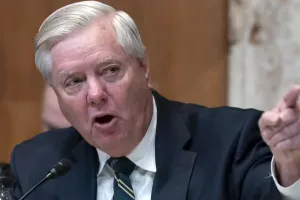 अमेरिकी सीनेटर लिंडसे ग्राहम का दावा: कहा भारत ने टैरिफ में कटौती पूरी तरह से हासिल की; मजबूत मूल्य निर्धारण शक्ति को समर्थन मिलने की उम्मीद