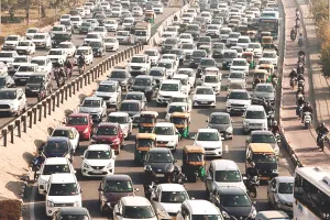 मुम्बई में ट्रैफिक जाम में फंसे लोगों को राहत : 5.16 करोड़ रुपए का टोल रिफंड मिलेगा, टोल फ्री के आदेश के बाद भी कट गया था पैसा