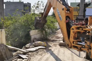 असर खबर का : नगर परिषद ने आम रास्ते पर चलाया पीला पंजा, जानें पूरा मामला 