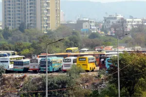 निजी बस हड़ताल से प्रदेश ठप : वार्ता विफल, 35 हजार बसें बंद; रोडवेज ने संभाला मोर्चा