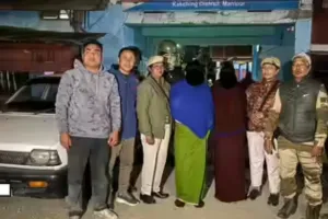 मणिपुर में अलग-अलग अभियानों के तहत दो महिला उग्रवादी गिरफ्तार, पूछताछ जारी