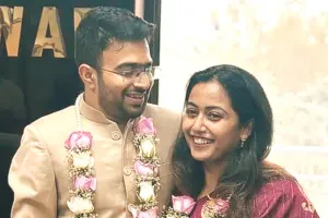 बिना बैंडबाजा और बारात : 2 युवा आईएएस अफसरों ने अलवर कलक्टर चैंबर में रचाई सादगी भरी शादी