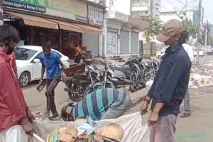 सफाई अभियान चलाकर की गई सफाई  : मुरलीपुरा जोन वार्ड नंबर 10, रोड नंबर 1 से सीकेएस हॉस्पिटल कमर्शियल एरिया तक खाटू श्याम पदयात्रा मार्ग पर सफाई