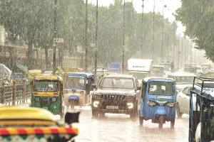 Weather Update : बारिश-ओलावृष्टि से फिर लौटी सर्दी, पारा आठ डिग्री तक गिरा